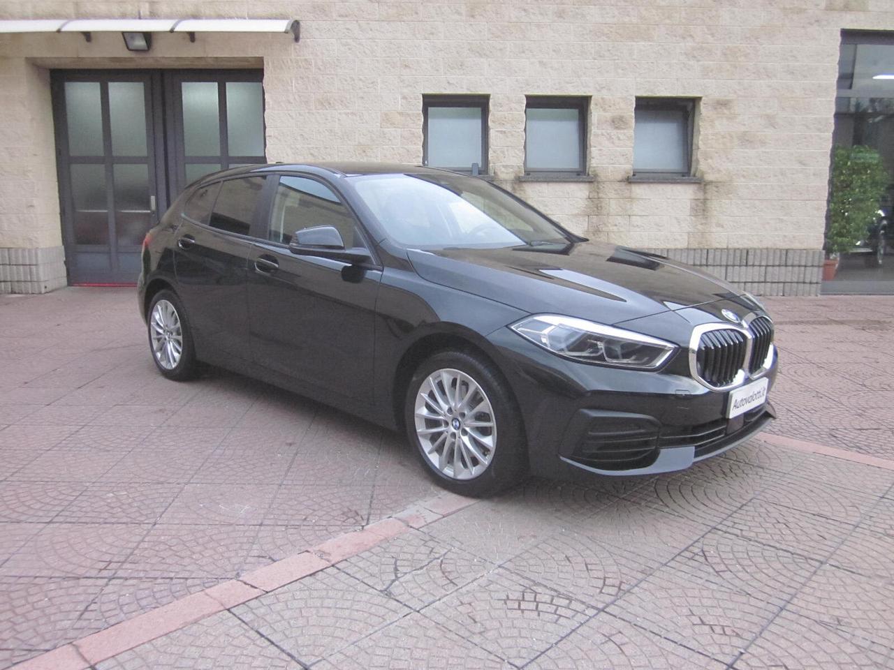 Bmw 116d 5p. Business Advantage