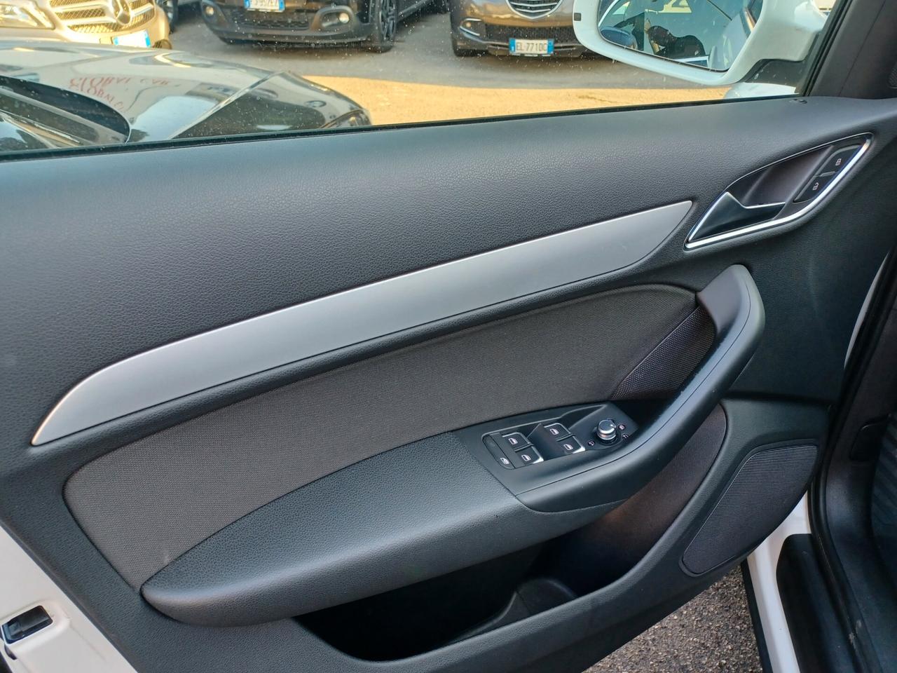 Audi Q3 2.0 TDI 120 CV Design UNICO PROPRIETARIO