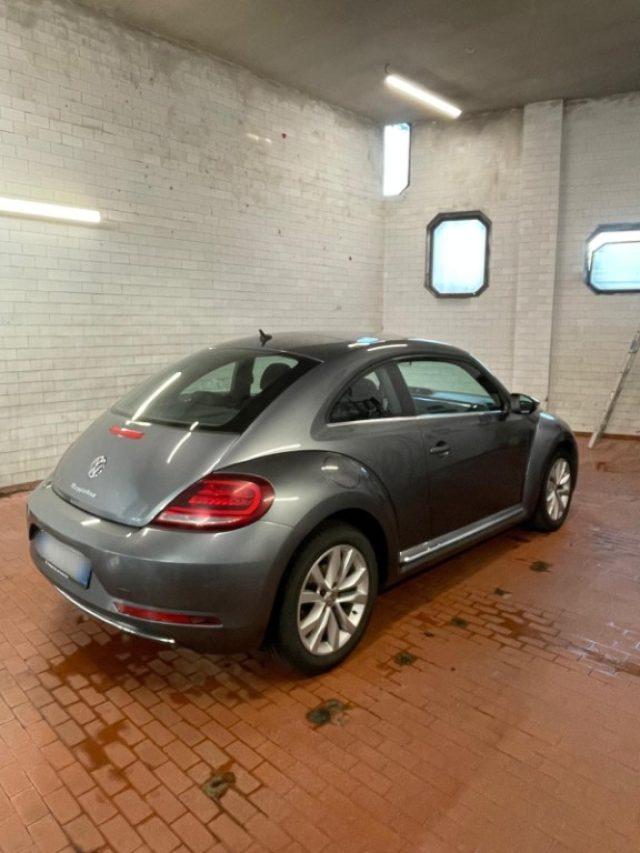 VOLKSWAGEN Maggiolino 2.0 TDI Design BlueMotion Technology