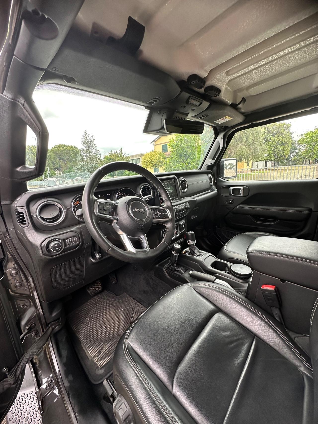 Jeep Wrangler Unlimited 2.2 Mjt II Sahara