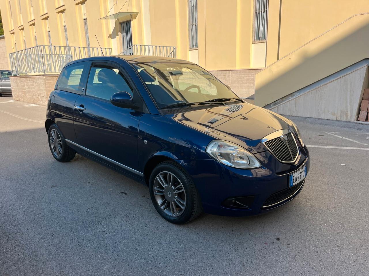 Lancia Ypsilon 1.2 Diva X Neo Patentati