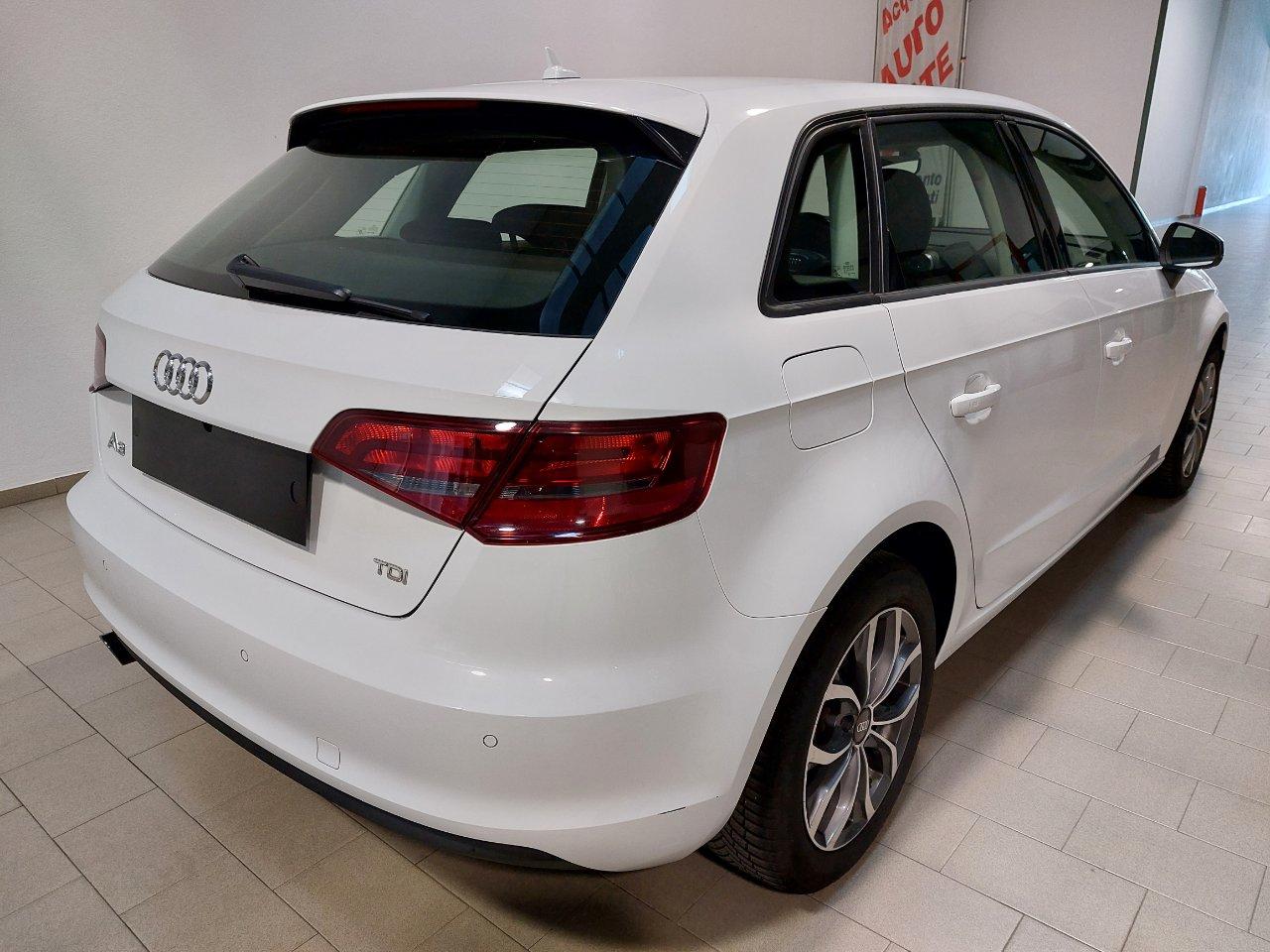 Audi A3 Sportback 1.6 tdi Business 110cv s-tronic E6
