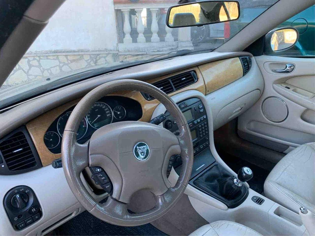 Jaguar X-Type 2.5 GPL