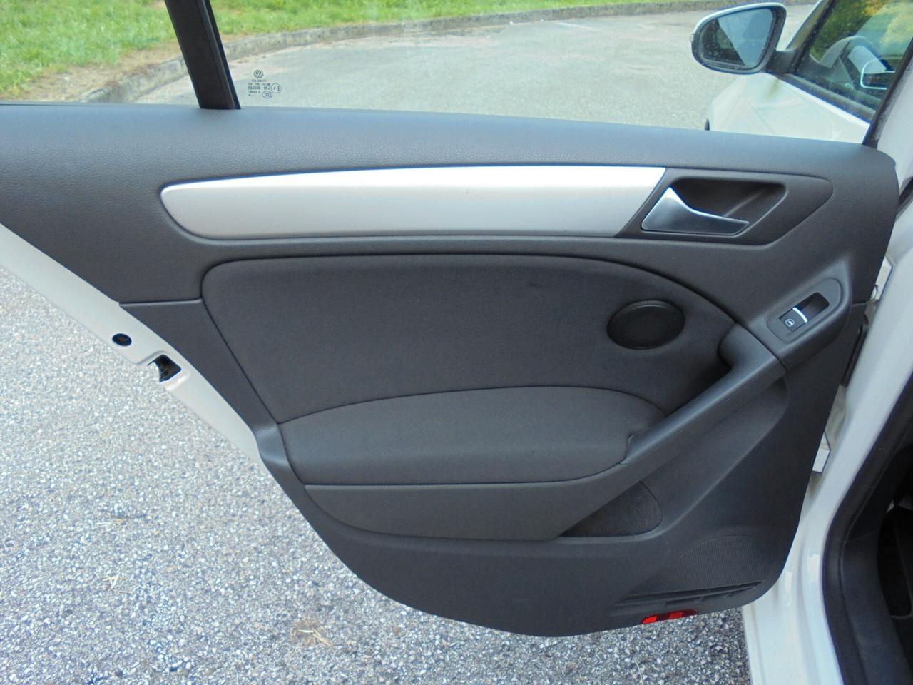 VOLKSWAGEN GOLF VI 1.6 TDI 105CV HIGHLINE 5 PORTE