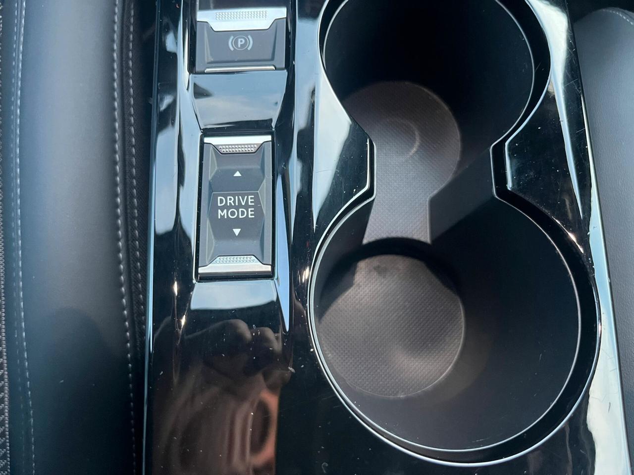 Peugeot 2008 BlueHDi 130 S&S EAT8 GT