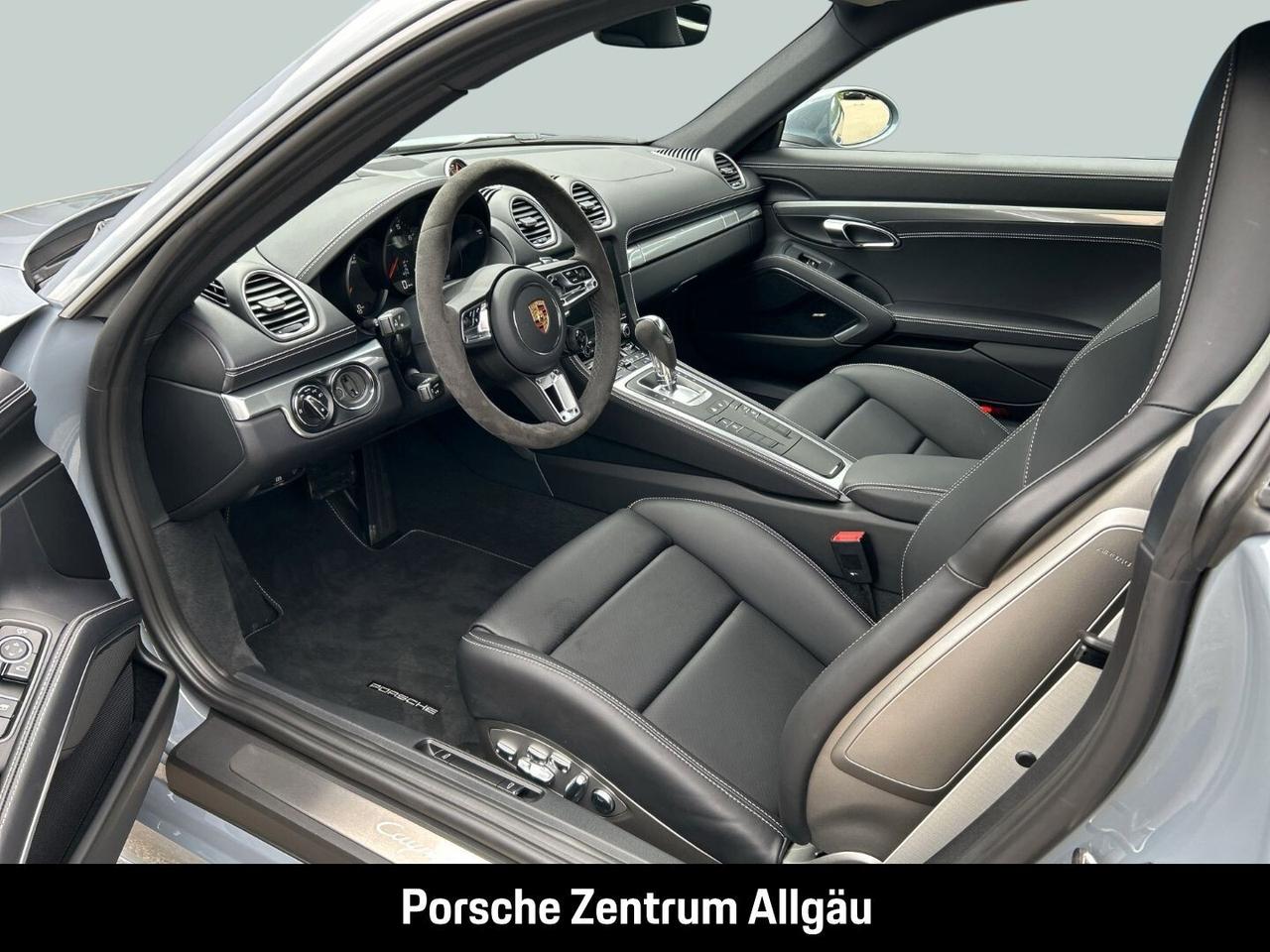 Porsche 718 Spyder Porsche Cayman Style edition