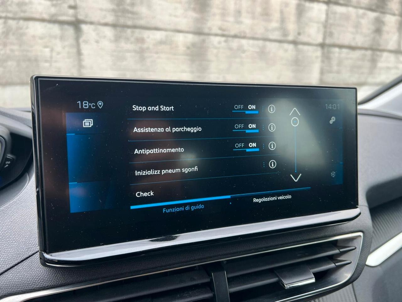 PEUGEOT 3008 1.5 HDI 130cv 2021 BUSINESS!!! COME NUOVO!!!!