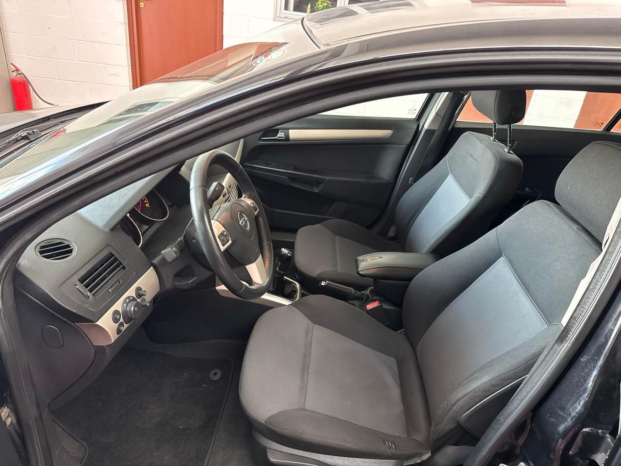 Opel Astra 1.6 16V VVT X COMMERCIANTI