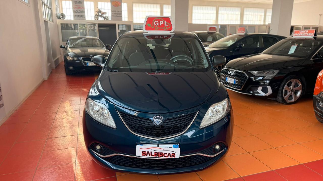 Lancia Ypsilon 1.2 69 CV 5 porte GPL Ecochic Gold