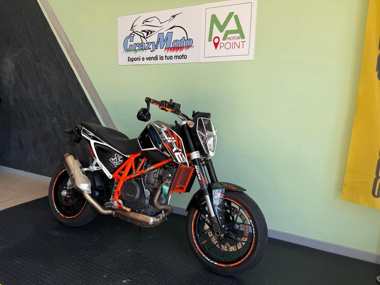 Ktm 690 Duke *TUA A 1795 EURO CON FORMULA 50%