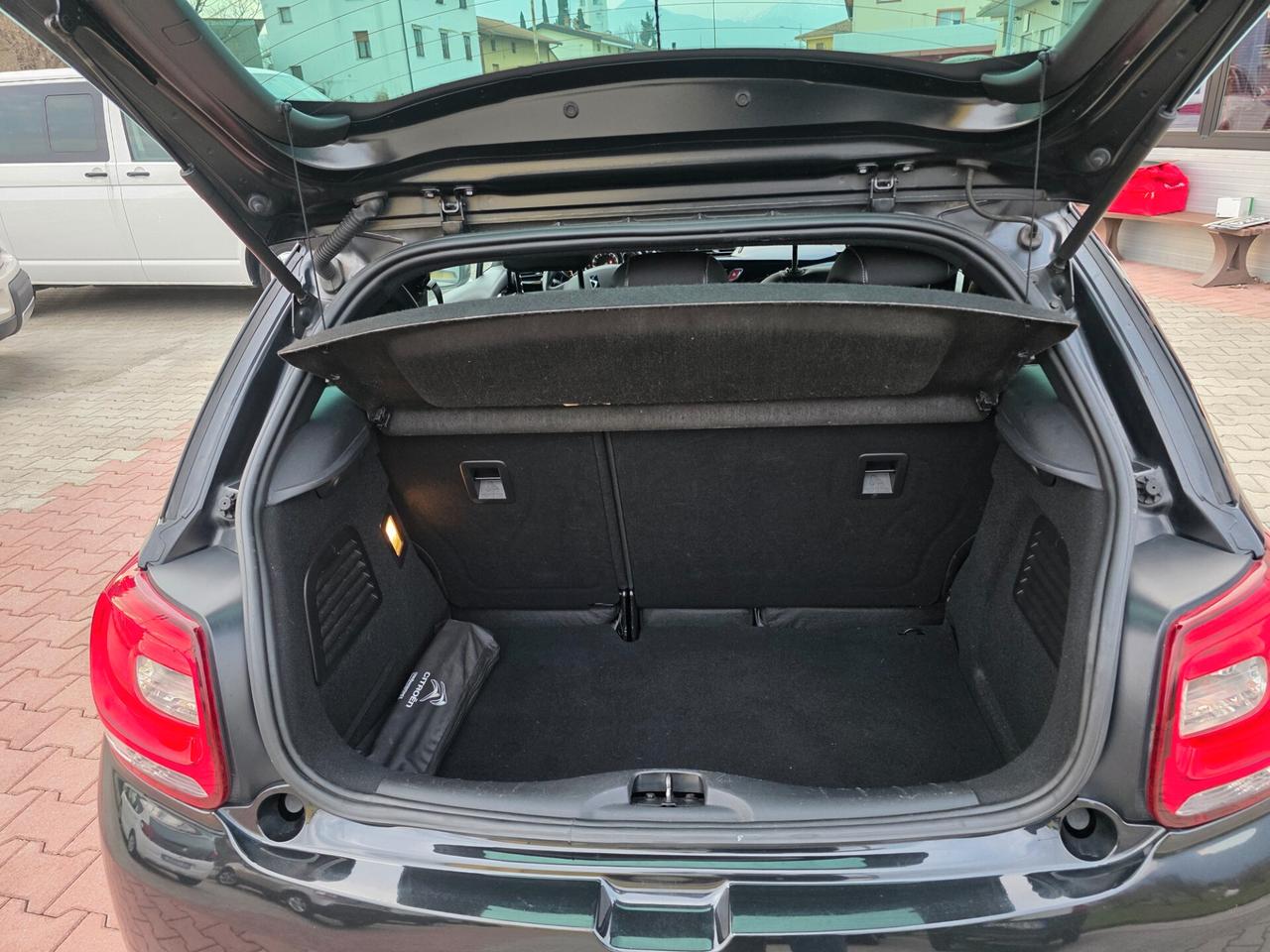 Ds DS3 3 1.6 HDi 90cv neopatentato