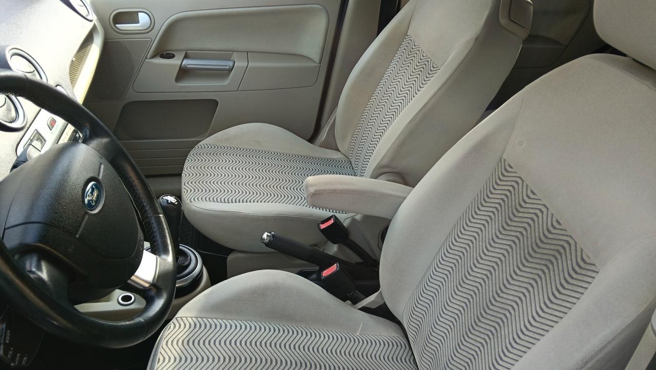 FORD FUSION 1.4 BENZ-AUTO-2008