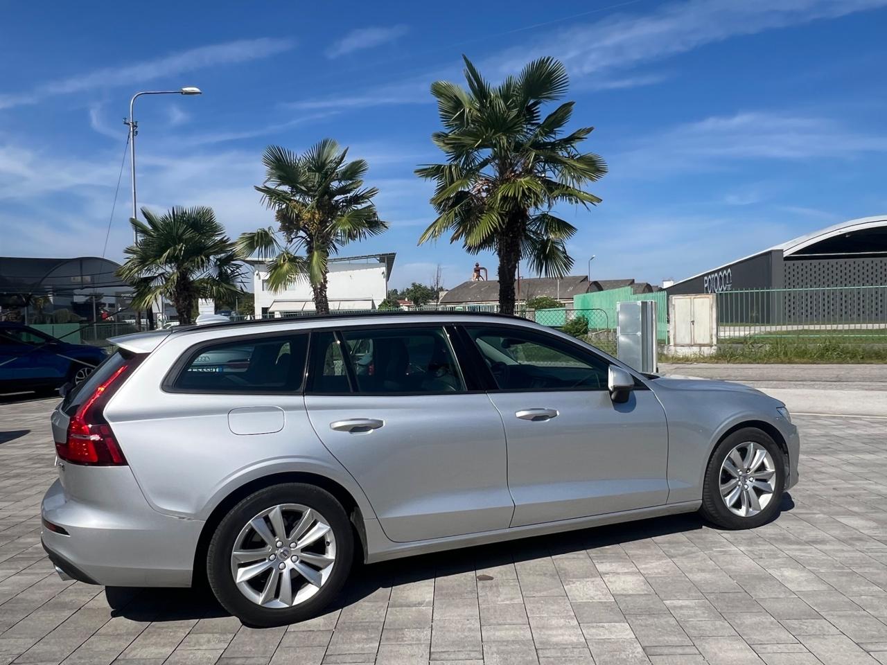 Volvo V60 D4 Business FINANZIABILE