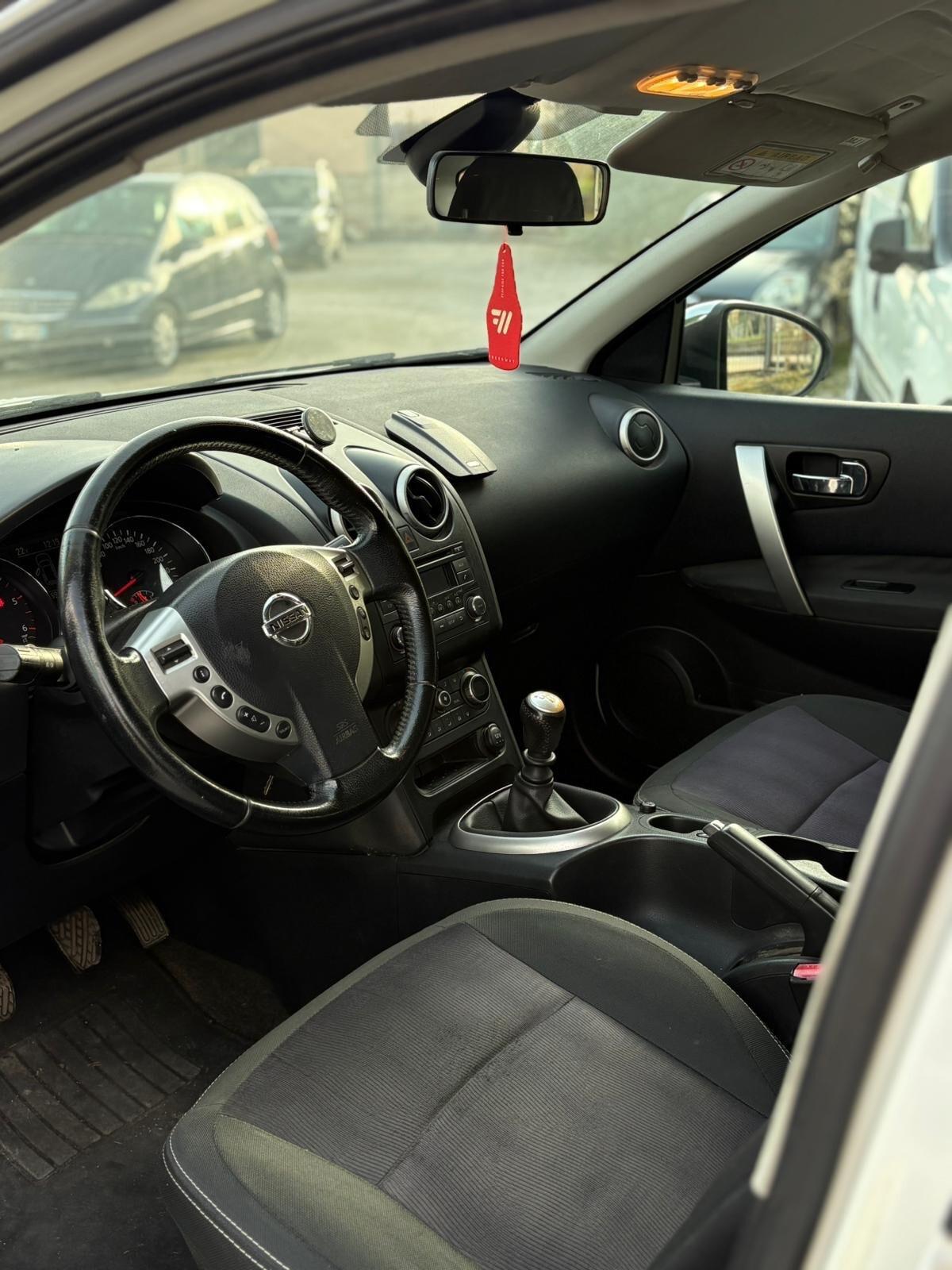 Nissan Qashqai 1.5 dCi PERFETTA SI NEOPATENTATI