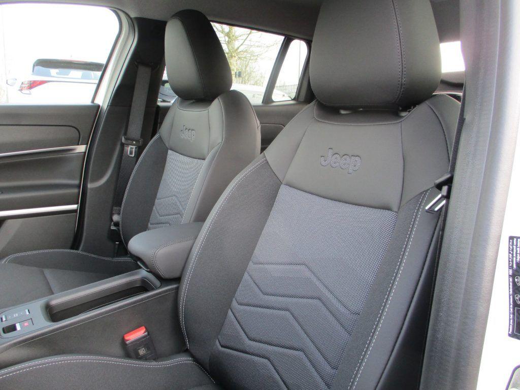 Jeep Avenger 1.2 Turbo Summit - FULL OPT./Led/Camera