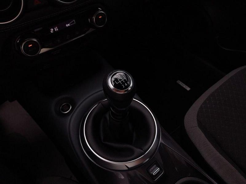 Nissan Juke 1.0 DIG-T 114cv N-Connecta 1.0 dig-t N-Connecta 114cv