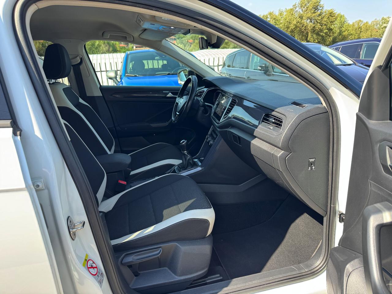 Vw T-ROC 1.6TDI 116cv/VIRTUAL COCKPIT/FULL LED.