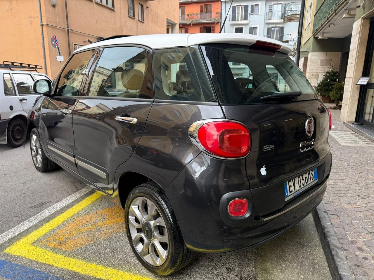 Fiat 500L 0.9 Natural Power Panoramic Edition
