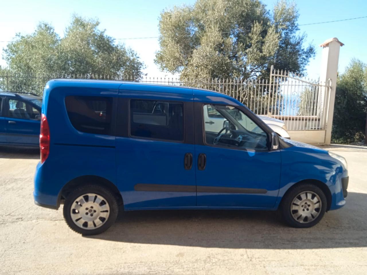 Fiat doblò 1.6mjt 105CV Emotion autovettura 5posti