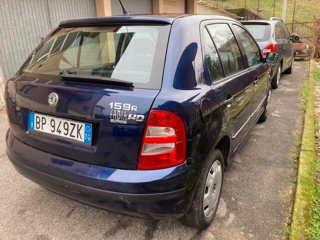 Skoda Fabia benzina 5 porte.