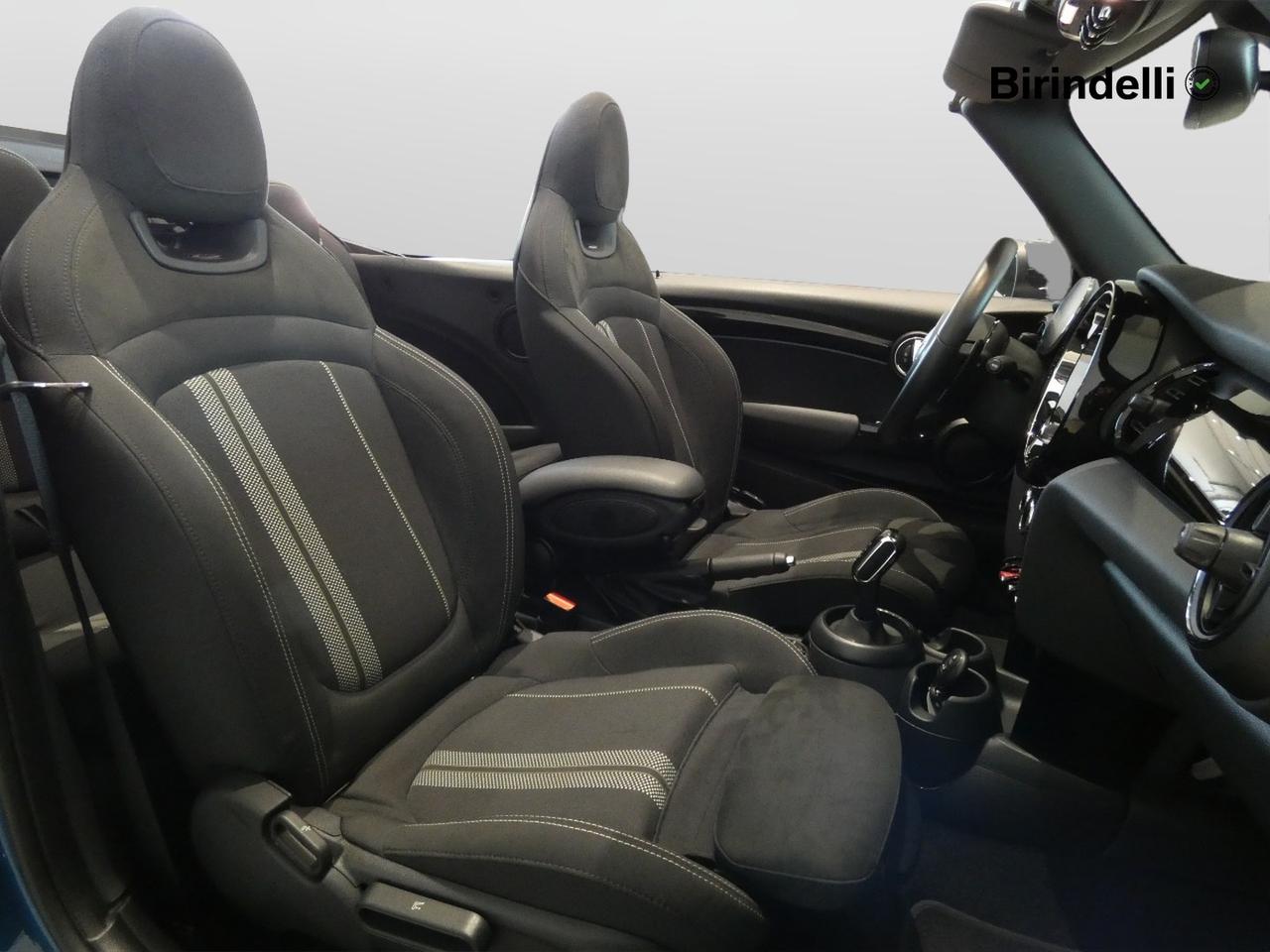 MINI Mini Cabrio (F57) - Mini 2.0 Cooper S JCW Cabrio