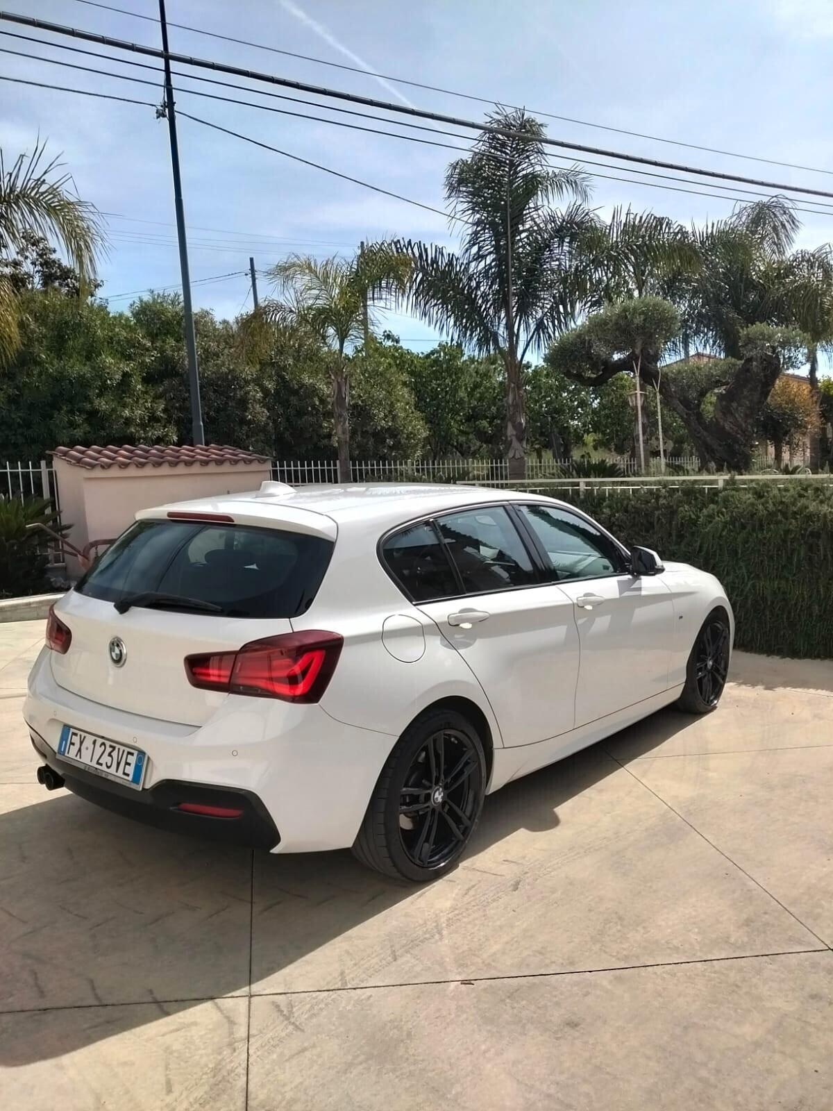 Bmw 118 118d 5p. Msport