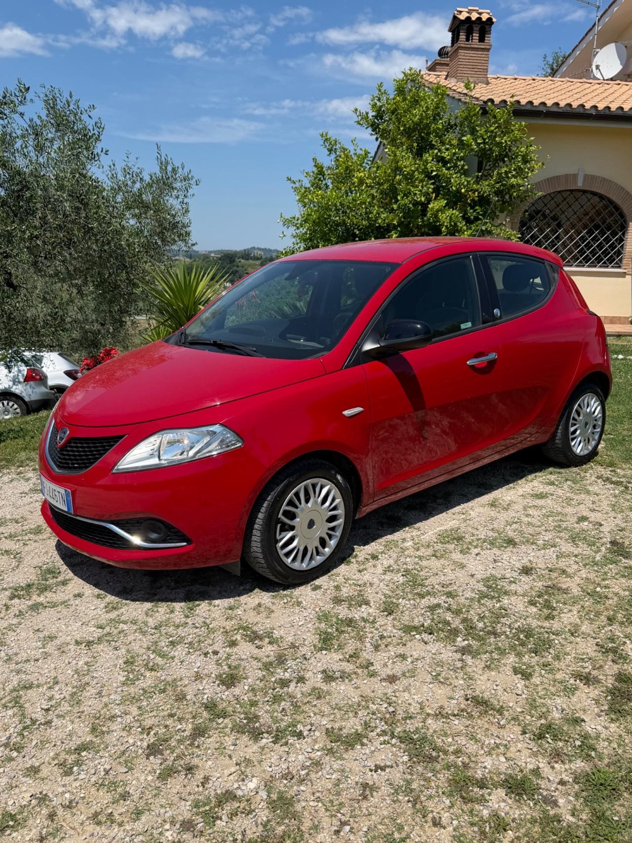 Lancia Ypsilon 1.2 69 CV 5 porte GPL Ecochic Unyca