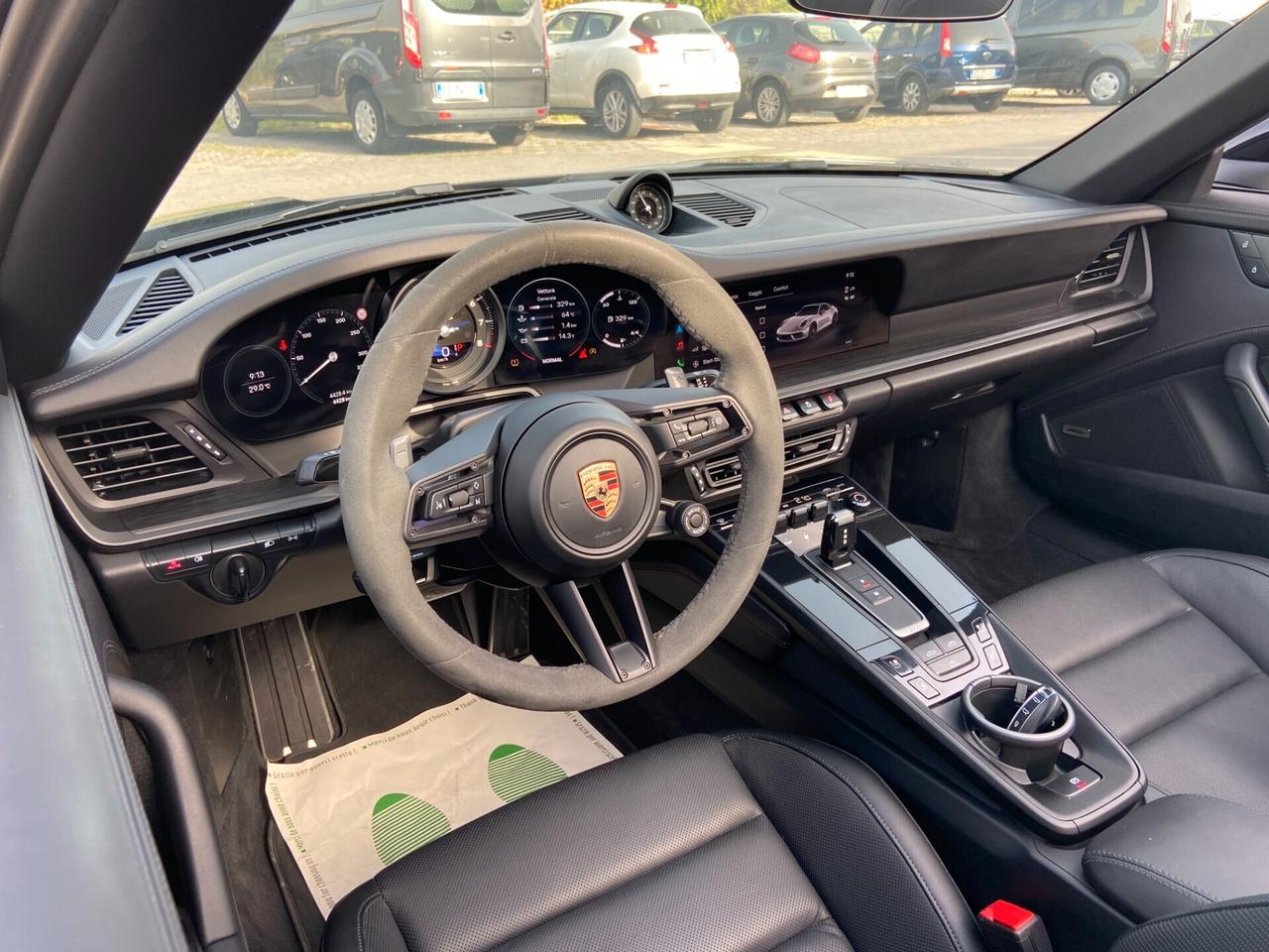 Porsche 911 992 Carrera Cabrio 3.0 GTS auto