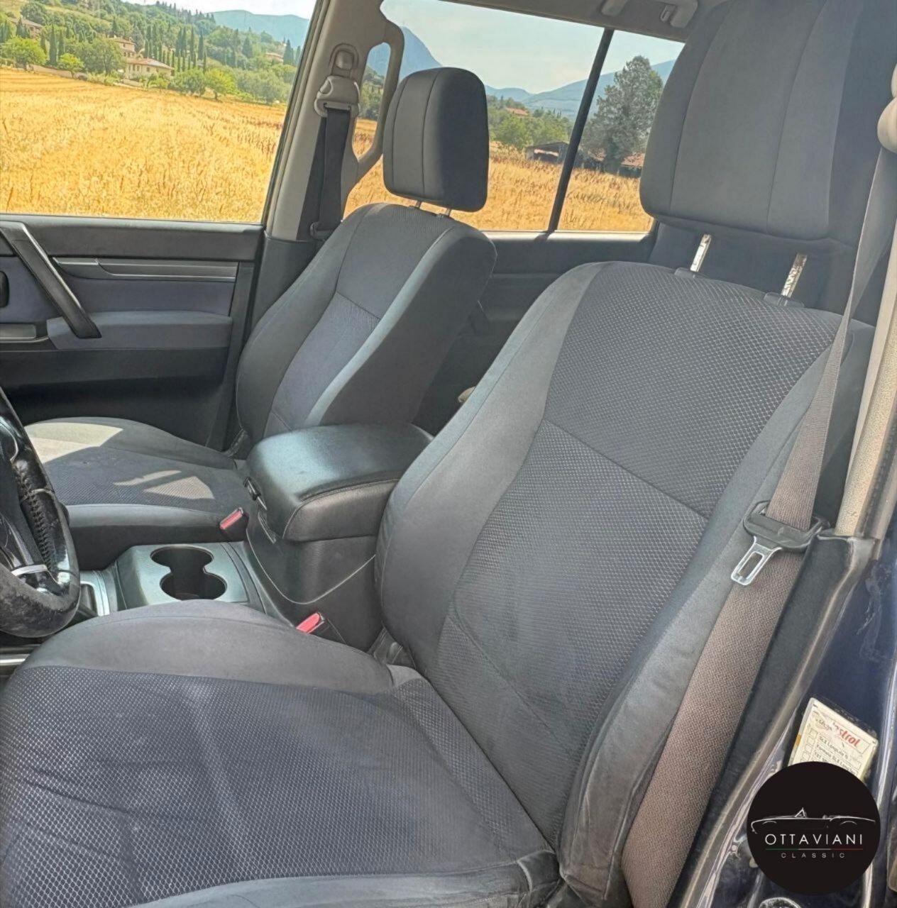 Mitsubishi Pajero passo lungo MANUALE