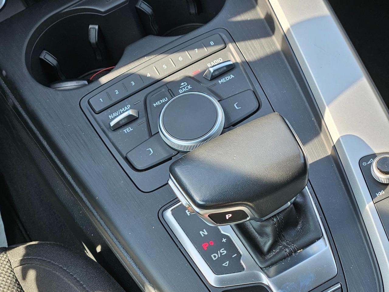 Audi A4 Avant 40 2.0 tdi 190cv s-tronic