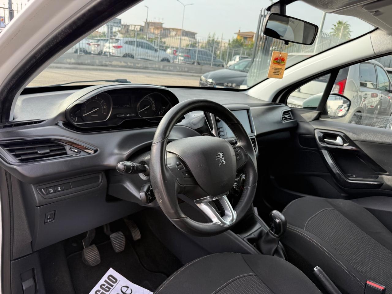 Peugeot 208 1.2 Benzina 82 5 porte Allure