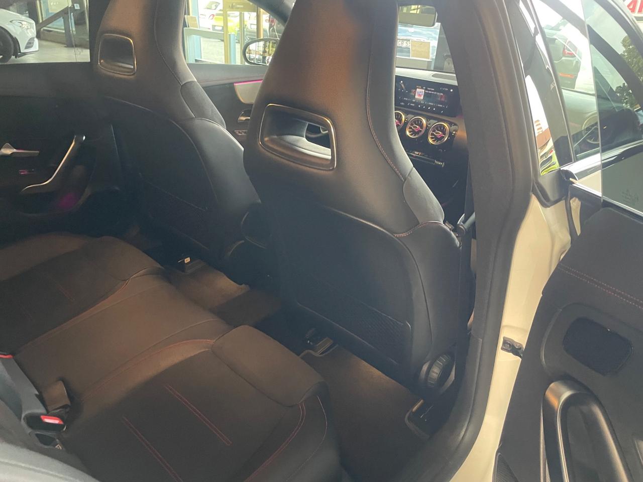 Mercedes-benz CLA 200 Automatic Shooting Brake Sport AMG - Nessun vincolo -