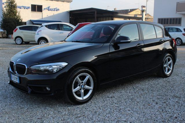 BMW 118 d 5p. Business Automatica