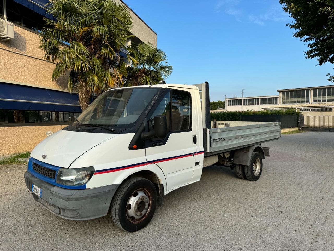 Ford tranzit 2.4 diesel 2001 cassone fisso