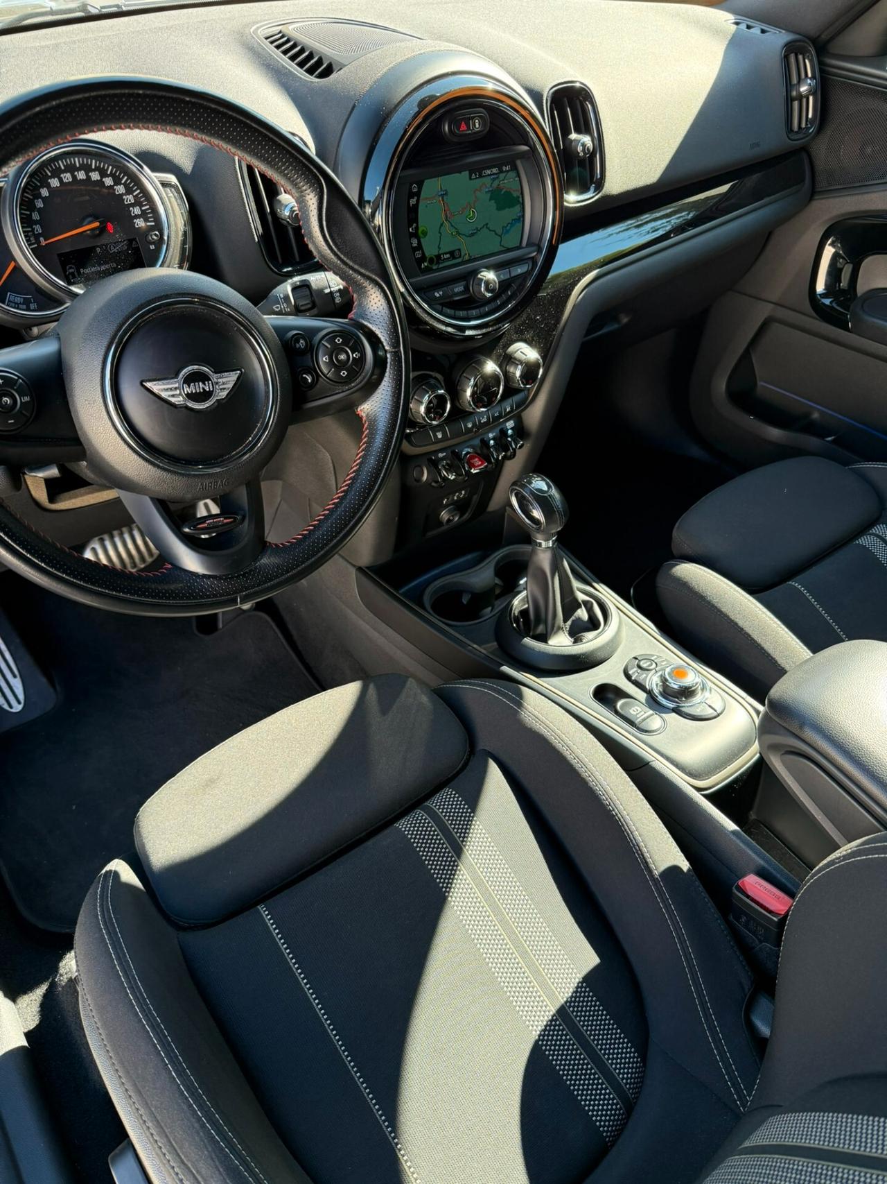 Mini 2.0 Cooper SD Hype Countryman Automatica