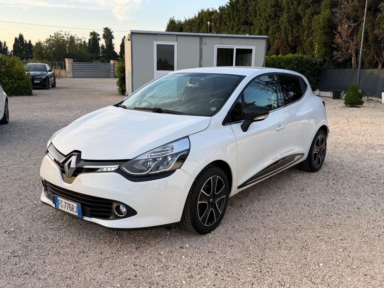 Renault Clio 1.2 75CV 5 porte Zen