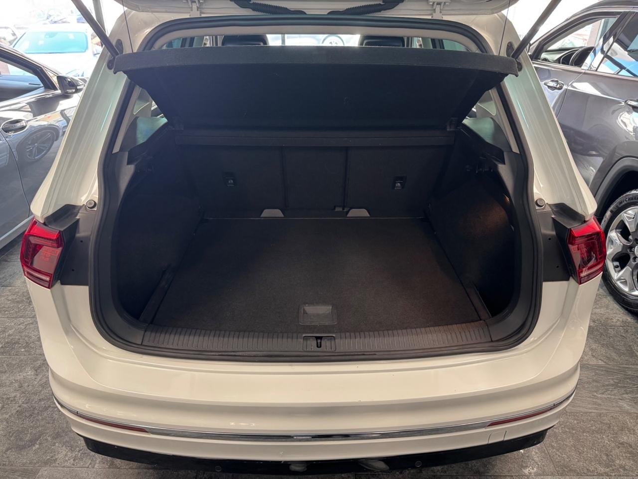 VW TIGUAN 2.0 TDI 150 CV R LINE TETTO APRIBILE