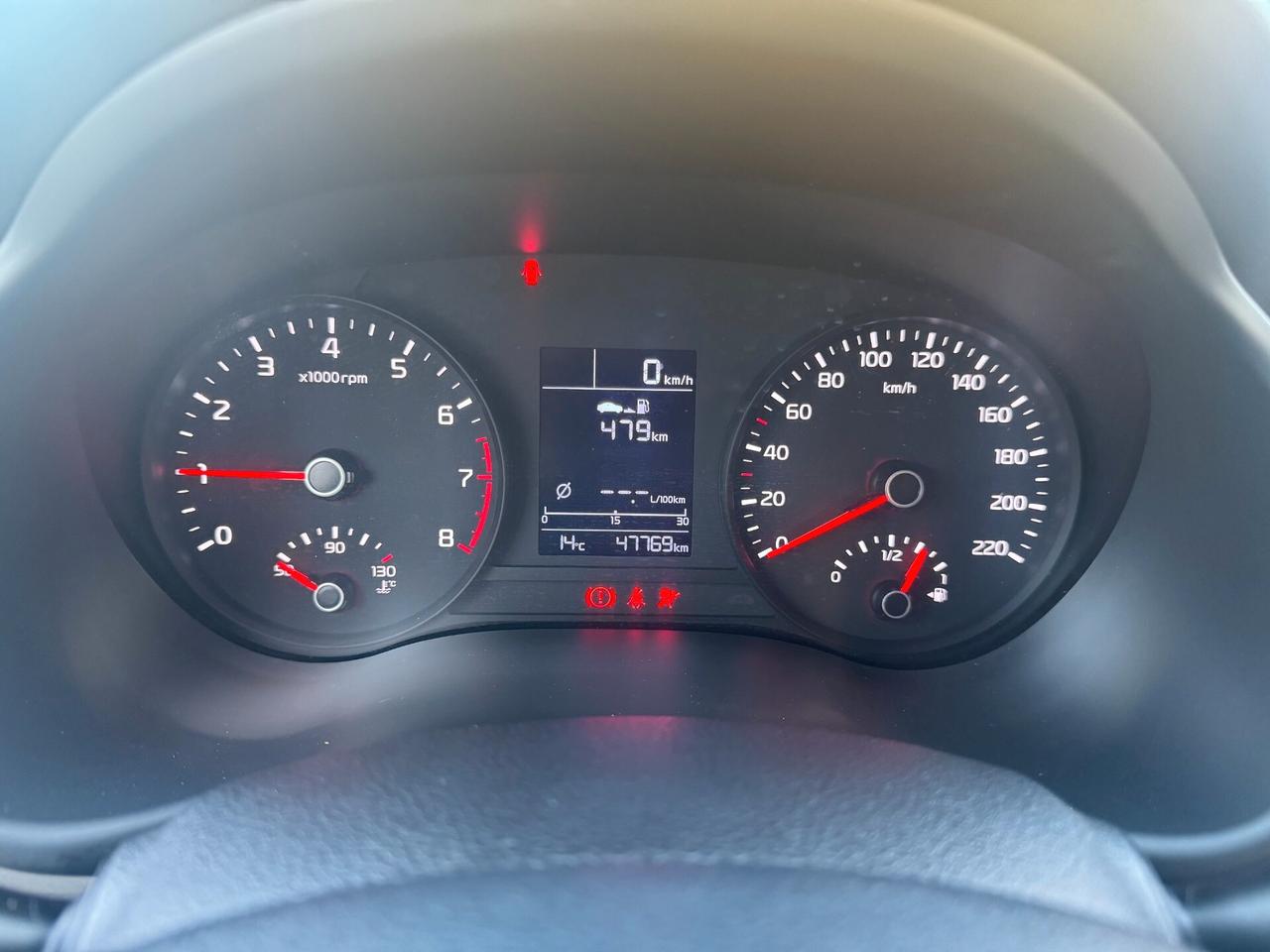 KIA Stonic 1.2cc DPI 84cv Urban