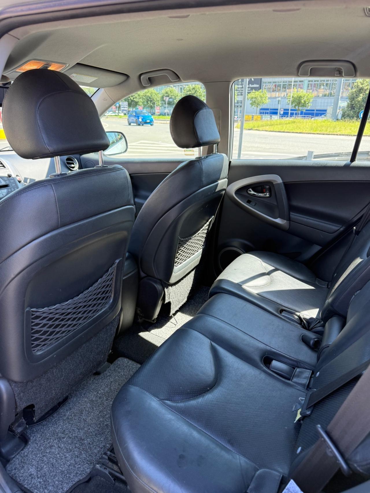 Toyota RAV 4 RAV4 2.2 D-4D 136 CV Luxury