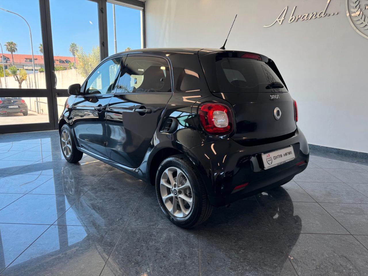 Smart forfour 1.0 Passion 71cv Total Black