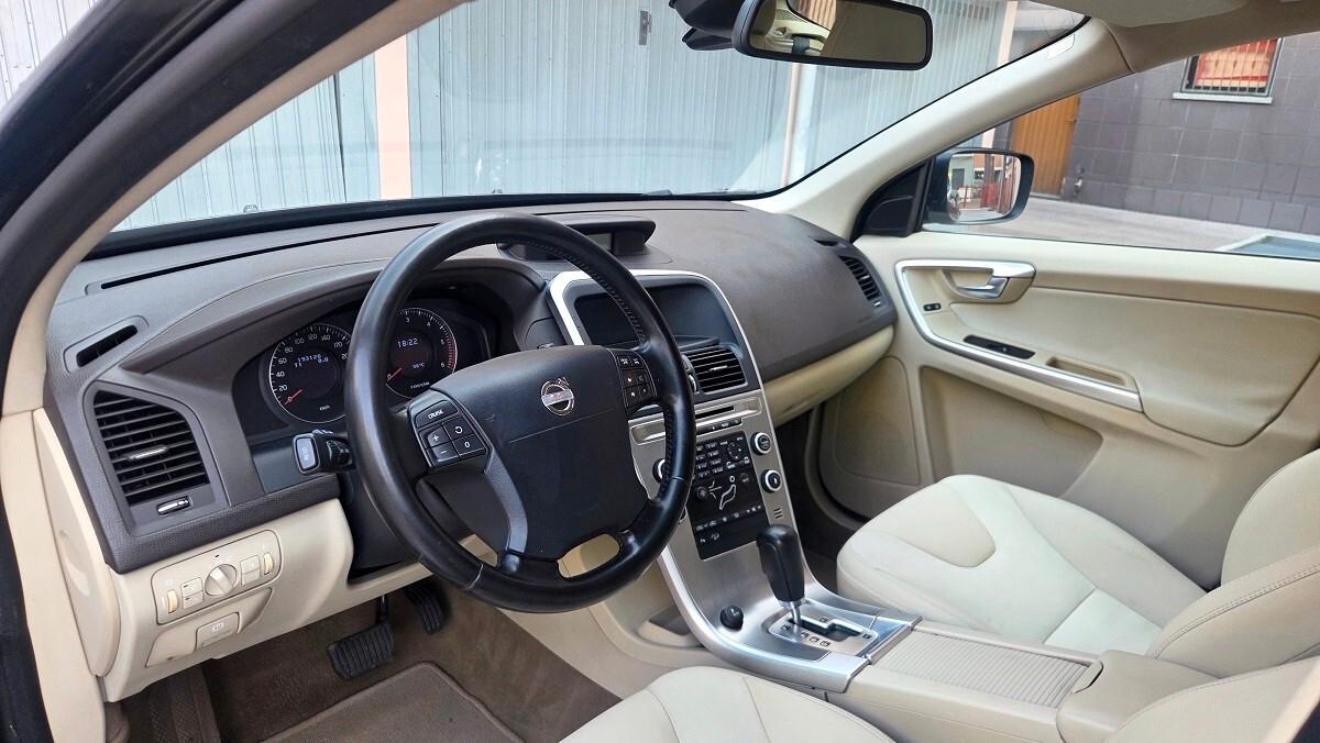 Volvo XC 60 XC60 2.4 D Summum