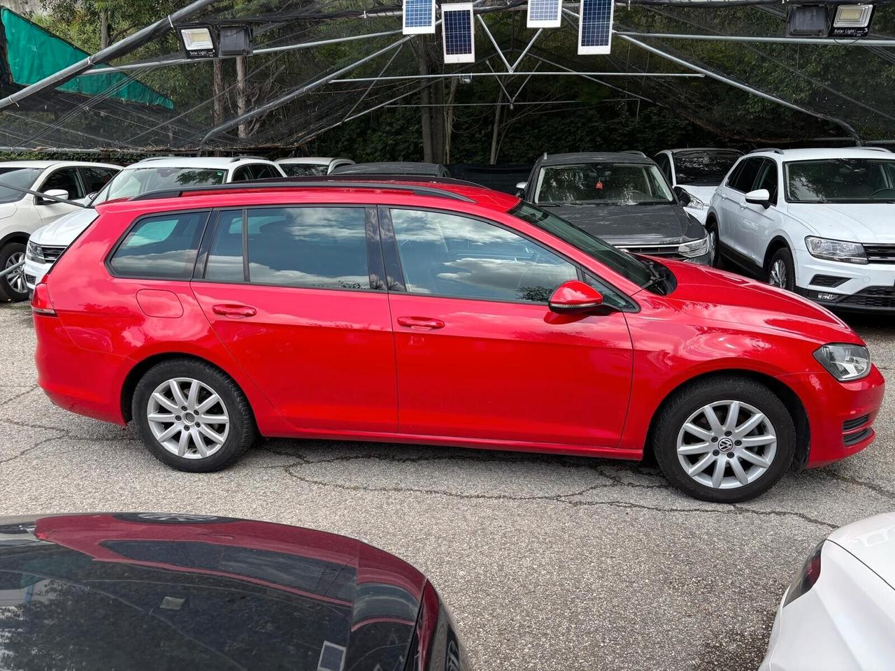 Volkswagen Golf Variant 1.6 TDI 90 CV 5p. OK Neopatentati