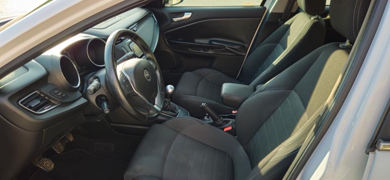 Alfa Romeo Giulietta 1.6 JTDm 120CV Super