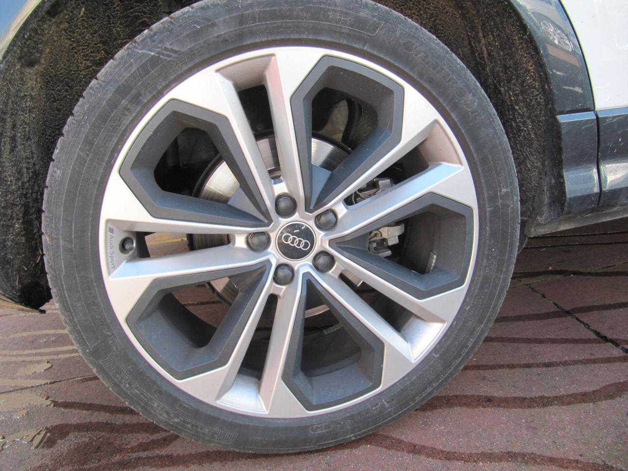 Audi Q3 SPB 40 TDI S tronic quattro edition - AUTOMATICO + TETTO APRIBILE