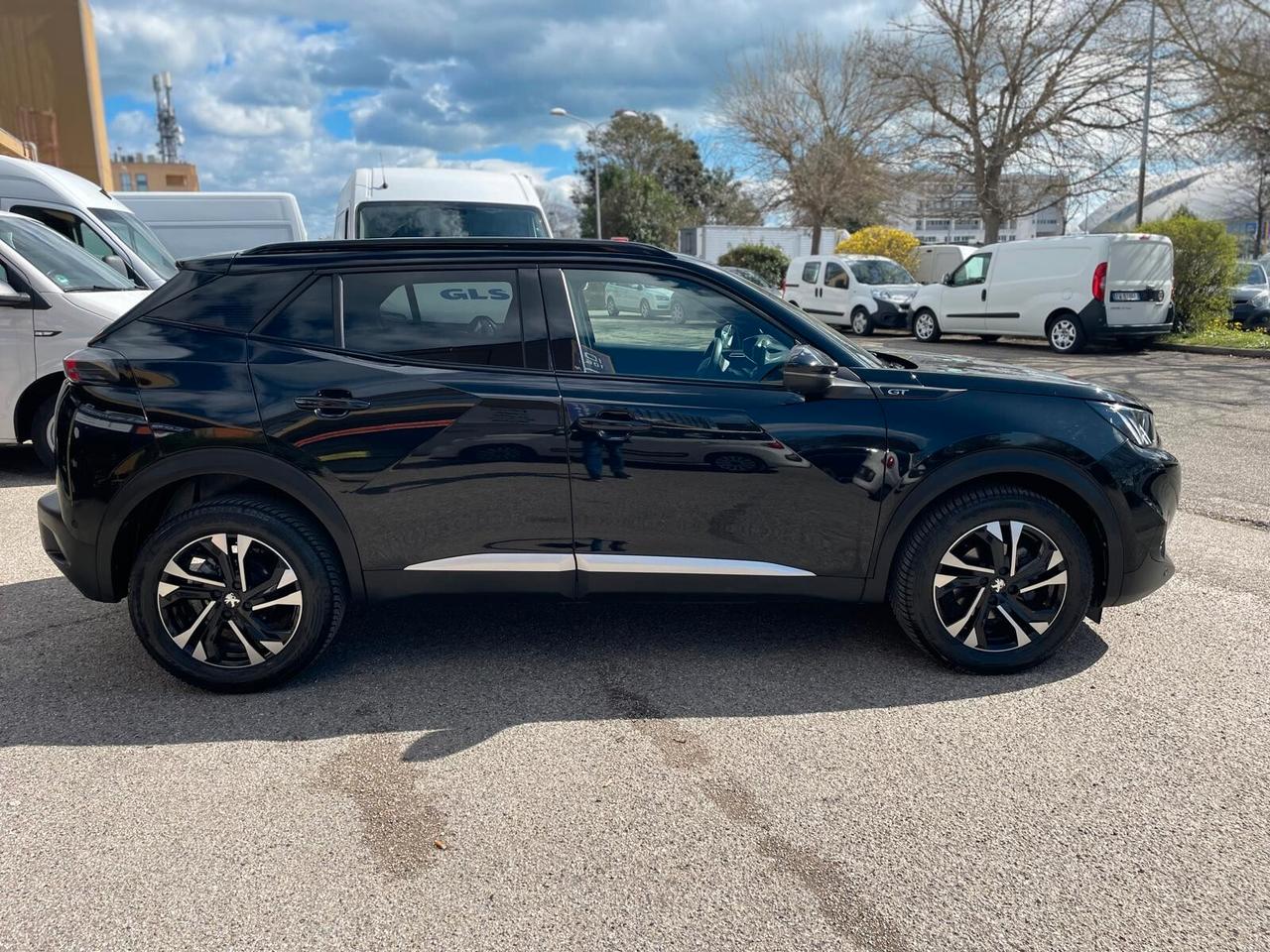 Peugeot 2008 PureTech 130 S&S EAT8 GT