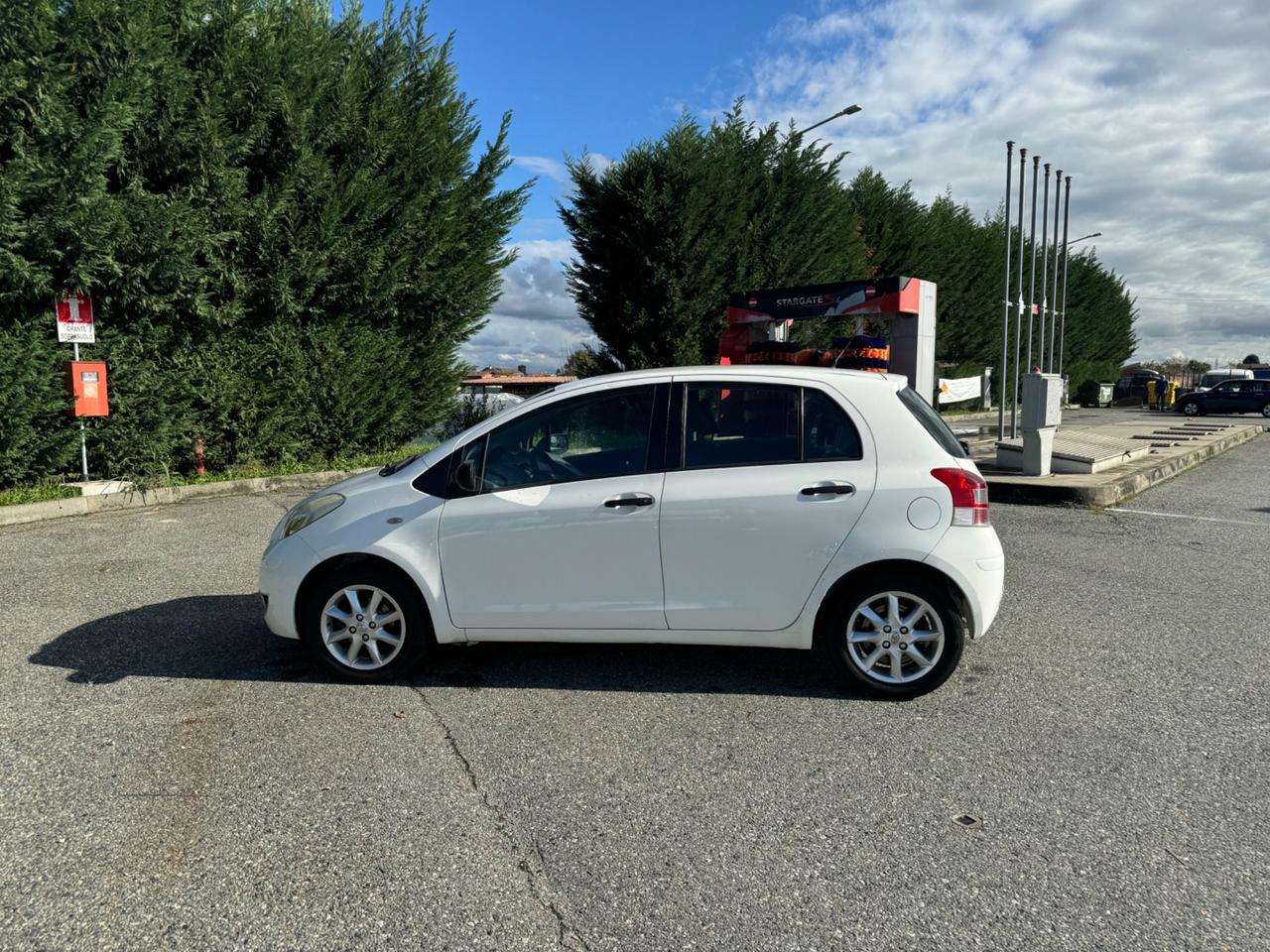 Toyota Yaris 1.0 5 porte