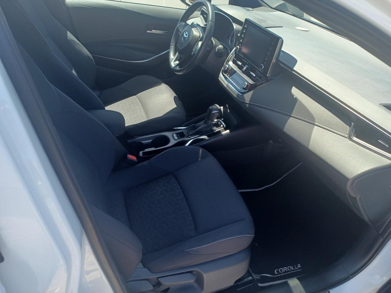 Toyota Corolla 1.8 Hybrid Style