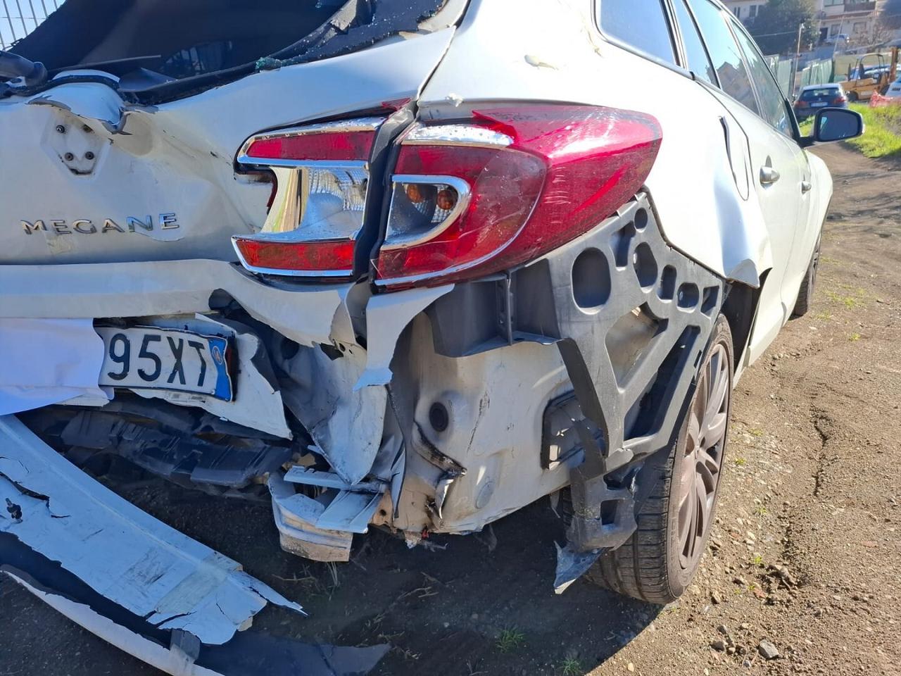 RENAULT MEGANE GT LINE SPORT TOUR SINISTRATA