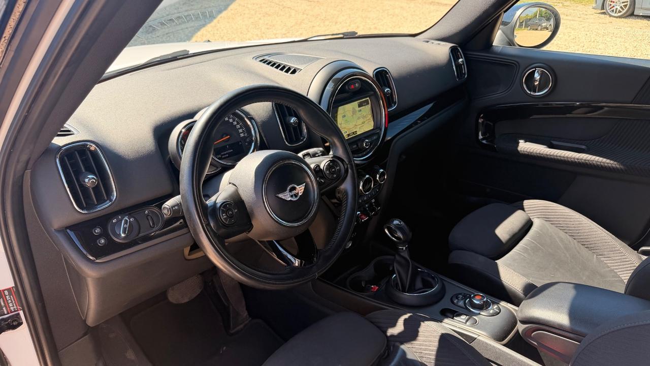 Mini Cooper Countryman 1.5 Hype