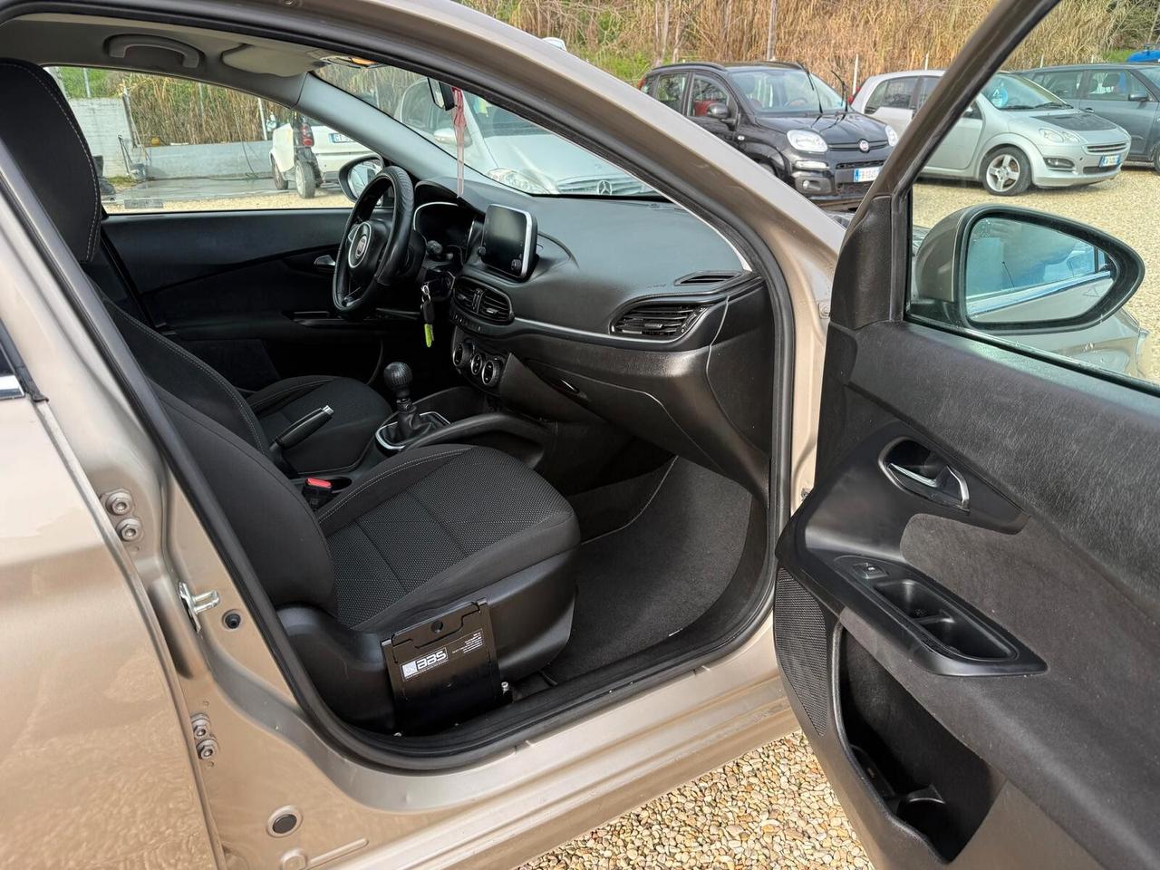 Fiat Tipo 1.6 Mjt S&S 5 porte S-Design